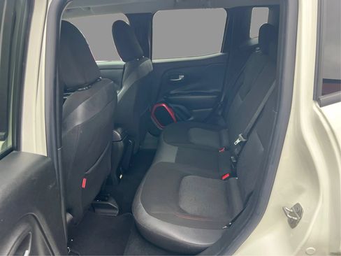 Used 2015 Jeep Renegade Trailhawk w/ Cold Weather Group AWD/4WD image 11