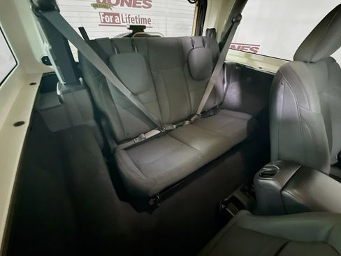 Used 2021 Jeep Wrangler Sport AWD/4WD image 28