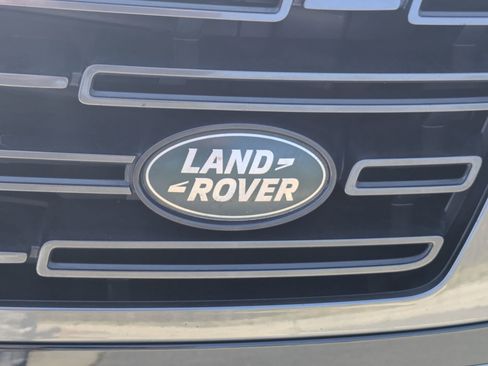 Used 2023 Land Rover Range Rover SE image 32