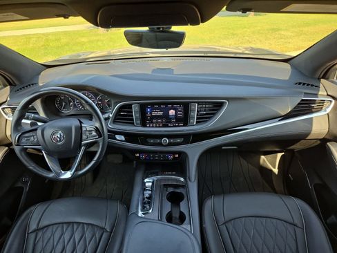 Used 2023 Buick Enclave Avenir w/ Avenir Technology Package AWD/4WD image 13