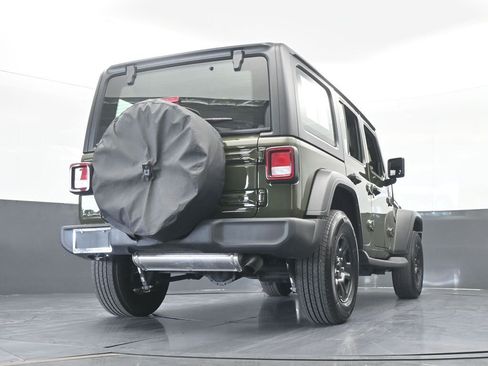 Used 2022 Jeep Wrangler Unlimited Sport image 61