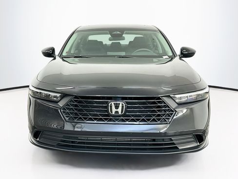 Used 2025 Honda Accord SE image 2