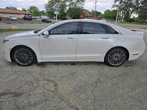 Used 2013 Lincoln MKZ FWD image 5