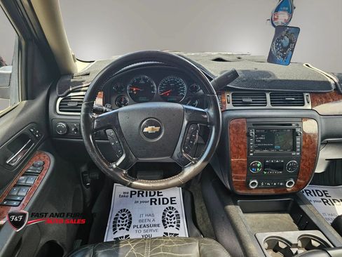 Used 2007 Chevrolet Tahoe LTZ w/ LTZ Preferred Equipment Group AWD/4WD image 18