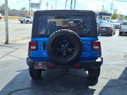 Used 2021 Jeep Wrangler Sport AWD/4WD image 5