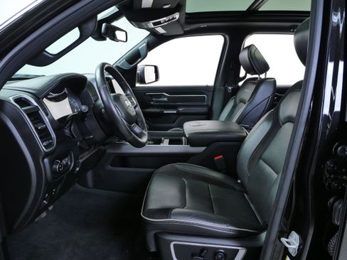 Used 2020 RAM 1500 Laramie w/ Sport Appearance Package AWD/4WD image 18