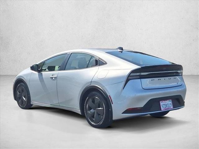 Used 2026 Toyota Prius Plug-In Hybrid FWD image 8