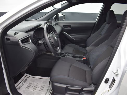 Used 2024 Toyota Corolla Cross AWD Hybrid image 13