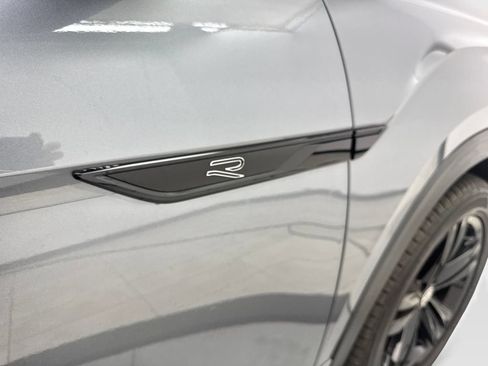 Used 2023 Volkswagen Atlas SEL R-Line AWD/4WD image 25