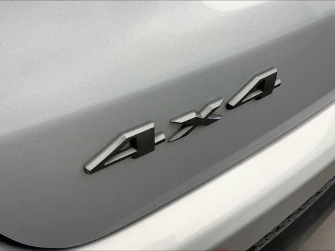 Used 2024 Jeep Compass Trailhawk image 30