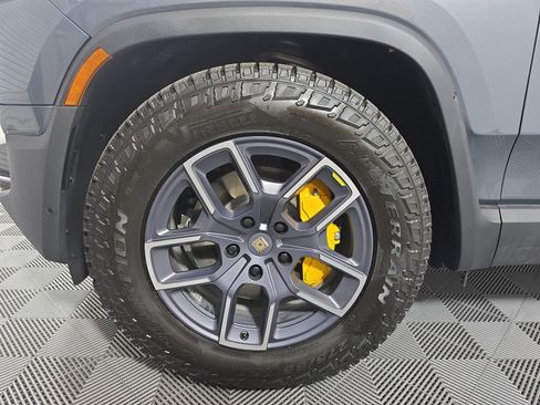 Used 2022 Rivian R1S Launch Edition AWD/4WD image 9