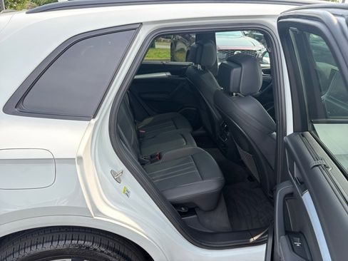 Used 2025 Audi Q5 2.0T Premium Plus w/ Premium Plus Package AWD/4WD image 29
