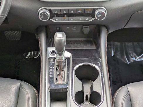 Used 2024 Nissan Altima 2.5 SR w/ SR Premium Package FWD image 18