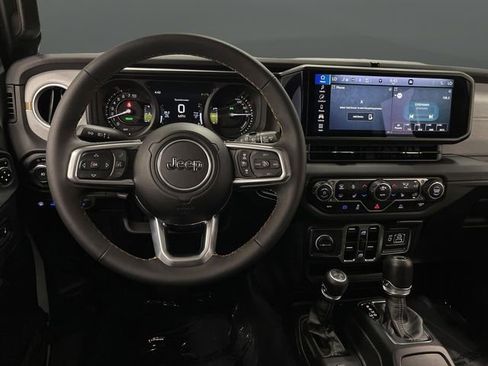 Used 2024 Jeep Wrangler Unlimited Sahara image 5