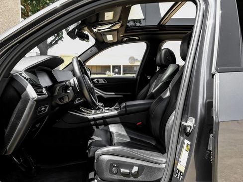 Used 2020 BMW X5 xDrive40i w/ M Sport Package AWD/4WD image 3