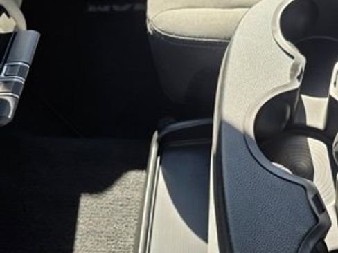 Used 2024 RAM 2500 Big Horn image 25