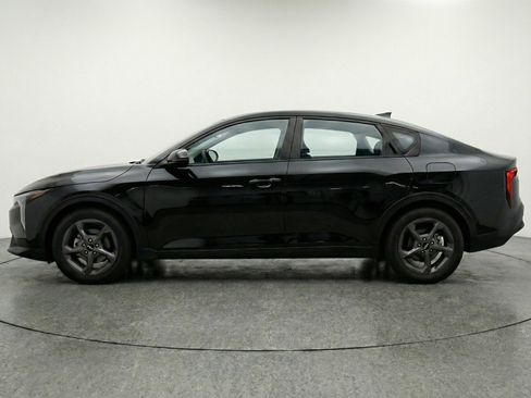 Used 2025 Kia K4 FWD image 5