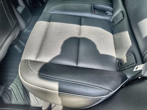 Used 2021 Buick Envision Essence w/ Sport Touring Package FWD image 17