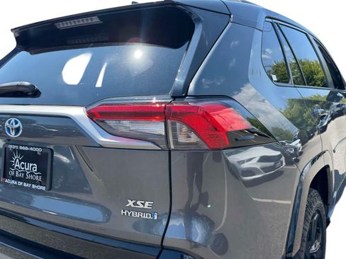 Used 2020 Toyota RAV4 XSE w/ All Weather Liner Package AWD/4WD image 7