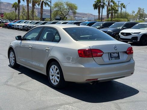 Used 2013 Volkswagen Jetta SE FWD image 6