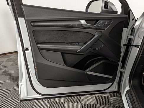 Used 2022 Audi SQ5 Premium Plus w/ Premium Plus Package image 13