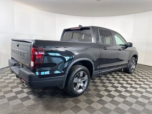 Used 2024 Honda Ridgeline TrailSport image 3