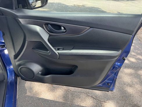Used 2019 Nissan Rogue Sport S FWD image 46