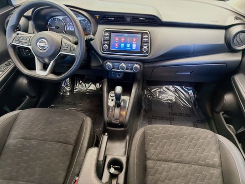 Used 2022 Nissan Kicks S image 12