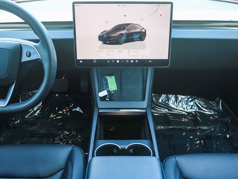 Used 2025 Tesla Model 3 Long Range image 13