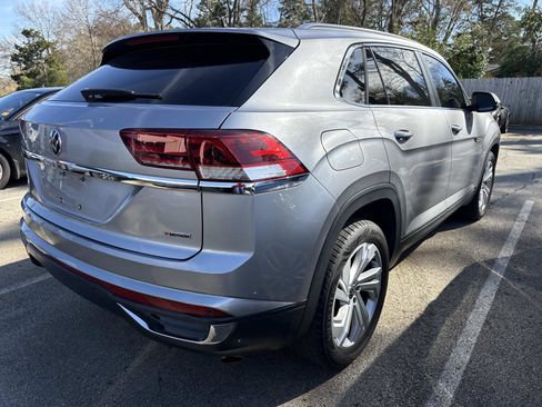 Used 2020 Volkswagen Atlas Cross Sport SEL R-Line image 6