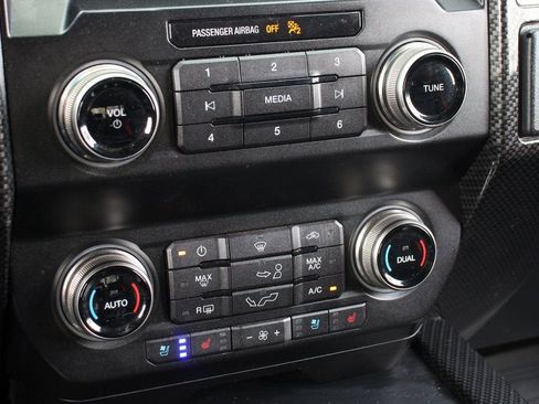 Used 2019 Ford F150 Raptor w/ Equipment Group 802A Luxury AWD/4WD image 40