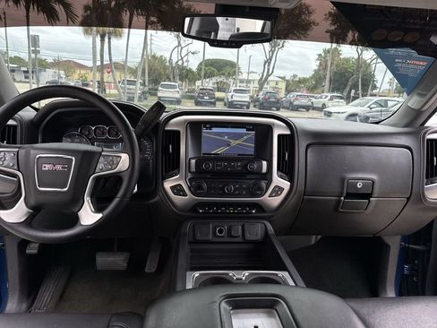 Used 2018 GMC Sierra 1500 SLT AWD/4WD image 36