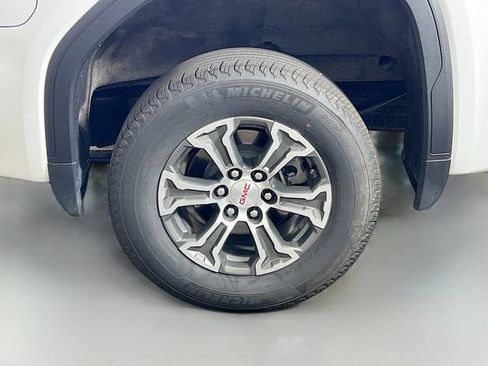 Used 2026 GMC Sierra 1500 SLT AWD/4WD image 36