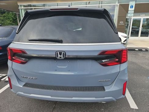 Used 2025 Honda Odyssey Sport-L image 4
