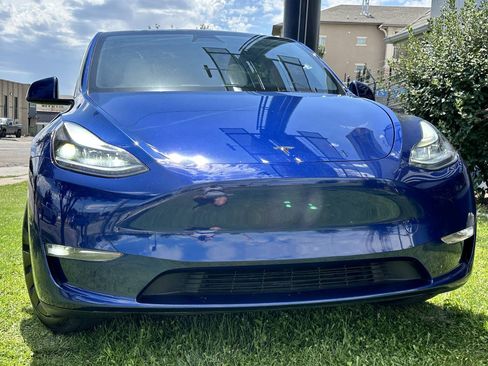 Used 2025 Tesla Model Y Long Range AWD/4WD image 4