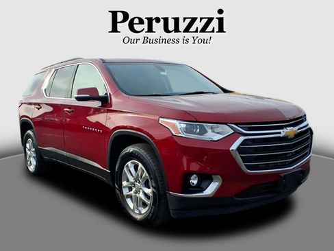 Used 2020 Chevrolet Traverse LT image 1