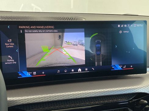 Used 2025 BMW 330i xDrive Sedan w/ Convenience Package image 24