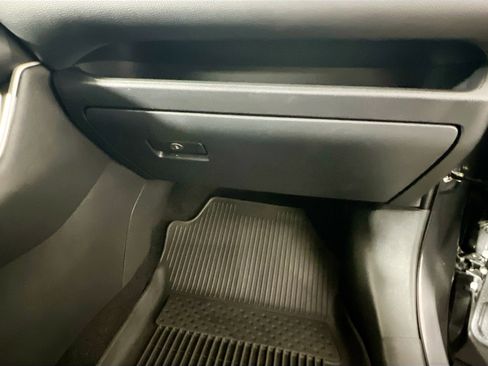 Used 2025 Toyota RAV4 XLE w/ Convenience Package FWD image 35