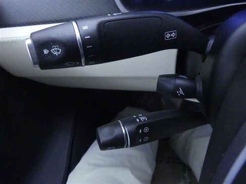 Used 2018 Tesla Model S AWD image 17