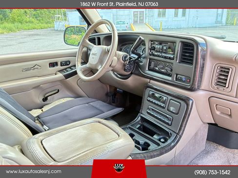 Used 2002 GMC Yukon XL Denali AWD/4WD image 13