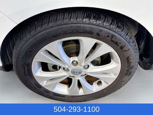 Used 2016 Kia Soul + image 28