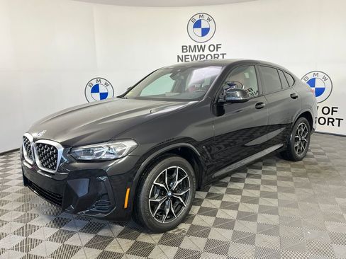 Certified 2024 BMW X4 xDrive30i w/ M Sport Package image 3
