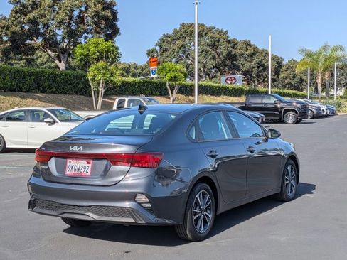 Used 2024 Kia Forte LXS image 5