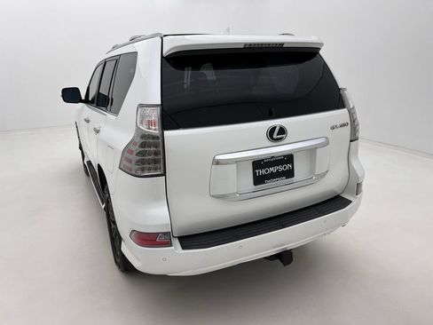 Used 2020 Lexus GX 460 Premium image 8