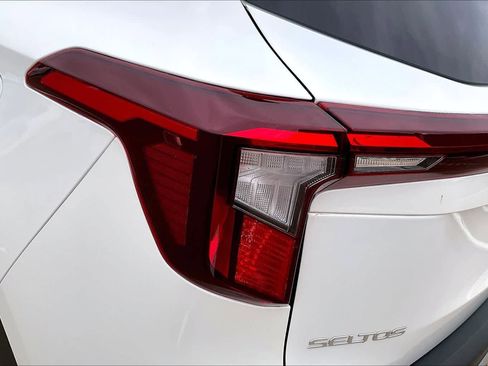 Certified 2024 Kia Seltos LX AWD/4WD image 31