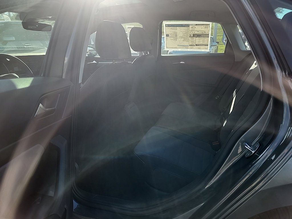 New 2027 Volkswagen Jetta SE FWD image 10