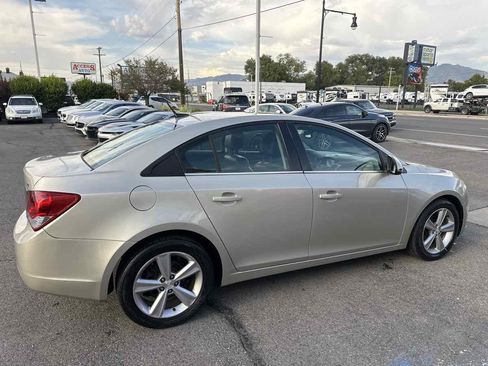 Used 2013 Chevrolet Cruze LT image 5