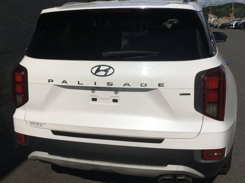 Used 2021 Hyundai Palisade SEL w/ Convenience Package AWD/4WD image 4