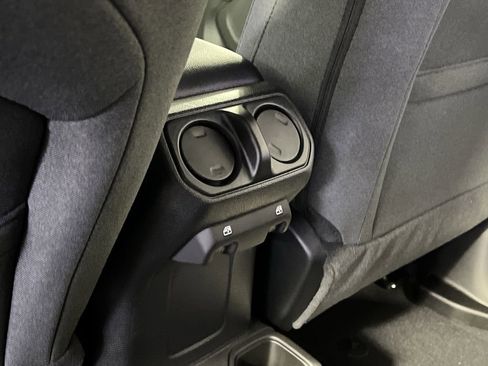 Used 2026 Jeep Wrangler Sport AWD/4WD image 25