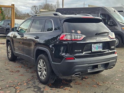 Certified 2021 Jeep Cherokee Latitude Lux w/ Sun & Sound Group image 5